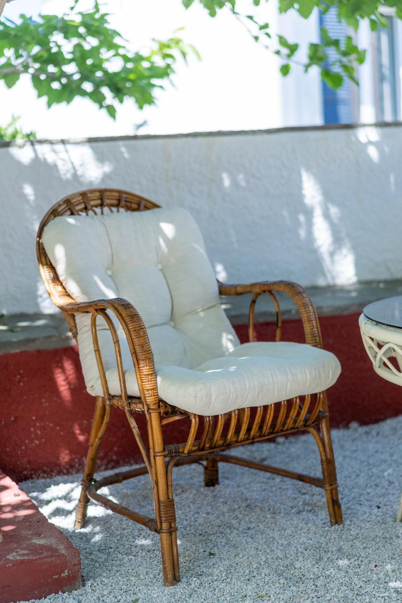 Spacious Home With Yard, Mytilene Lesvos Buitenkant foto