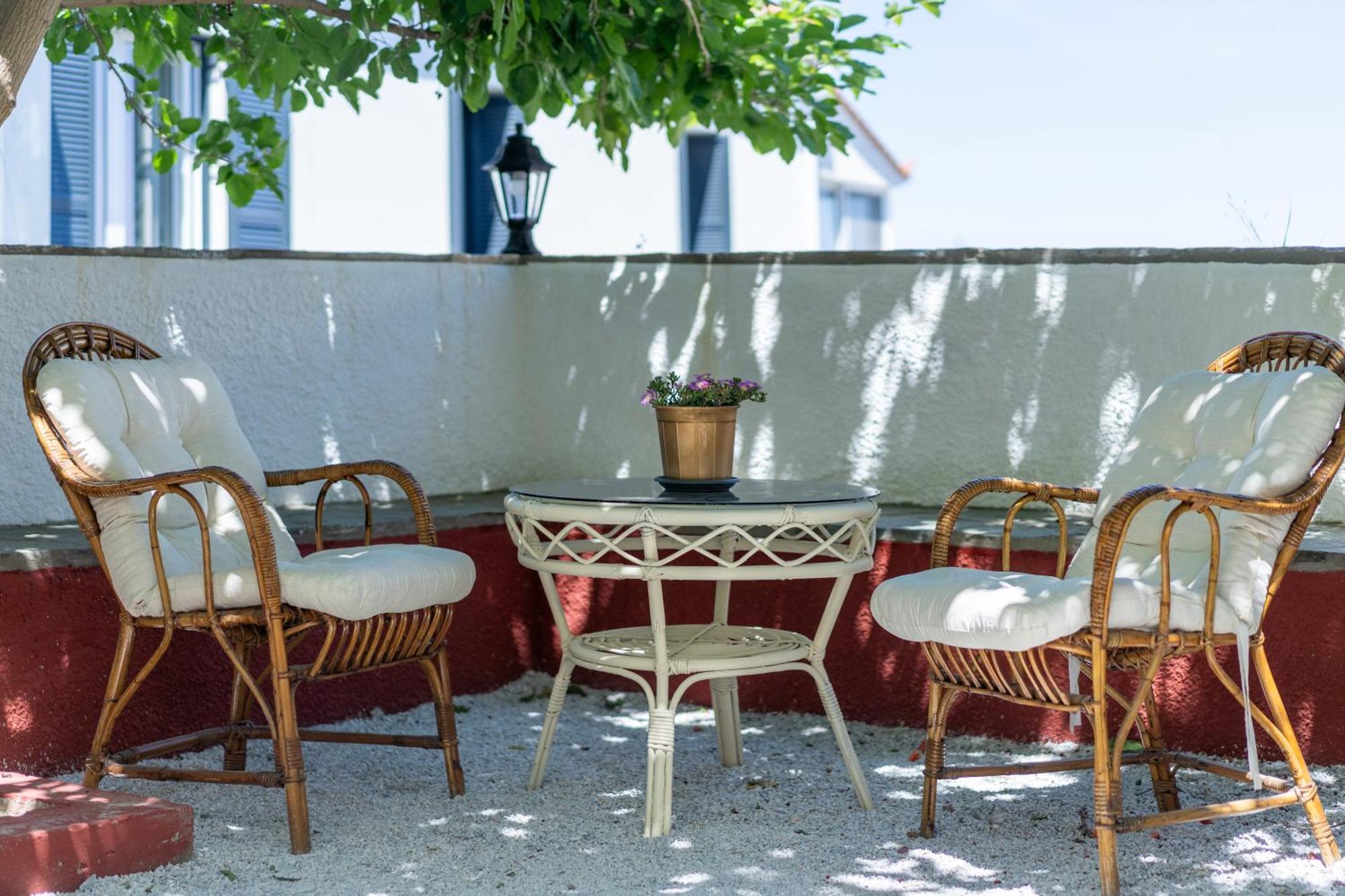 Spacious Home With Yard, Mytilene Lesvos Buitenkant foto
